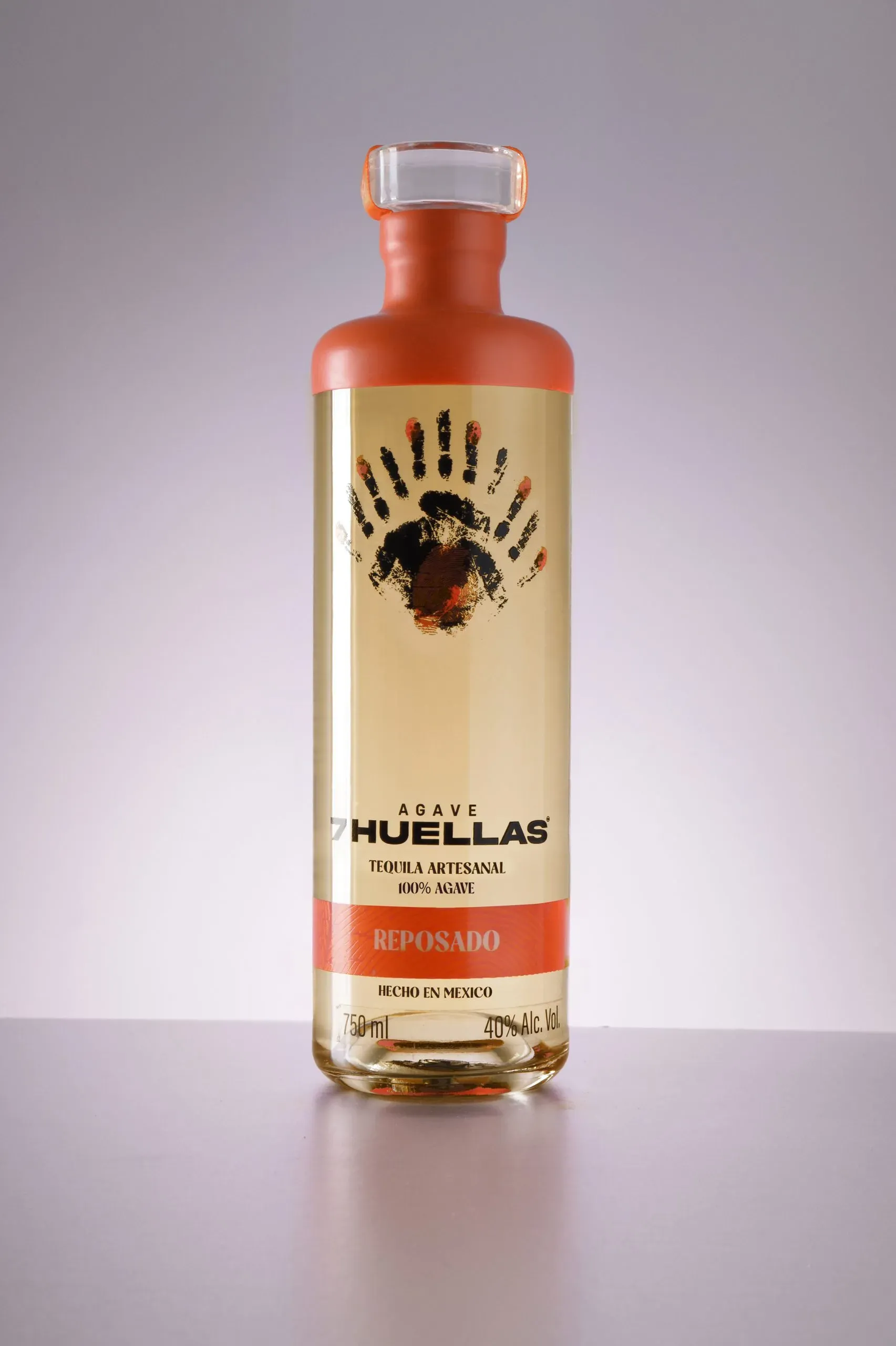 Reposado bottle front view on gray gradient background, 750ml 40% ABV